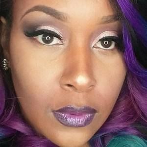 Meet your Posher, Deanna